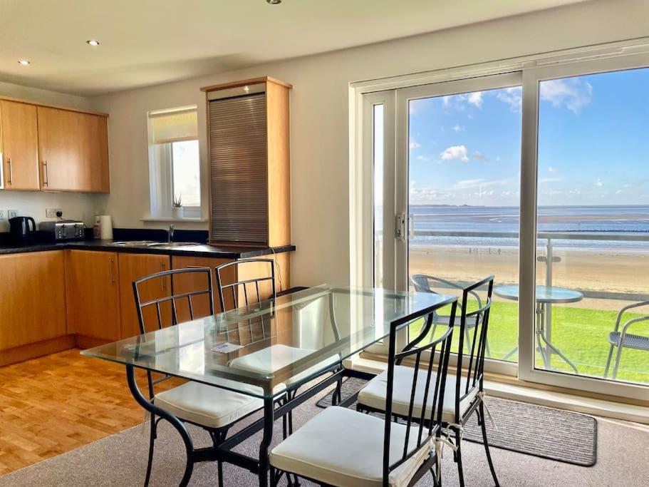 Beachfront Bliss With Spectacular Views Llanelli Ngoại thất bức ảnh