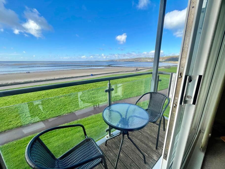Beachfront Bliss With Spectacular Views Llanelli Ngoại thất bức ảnh