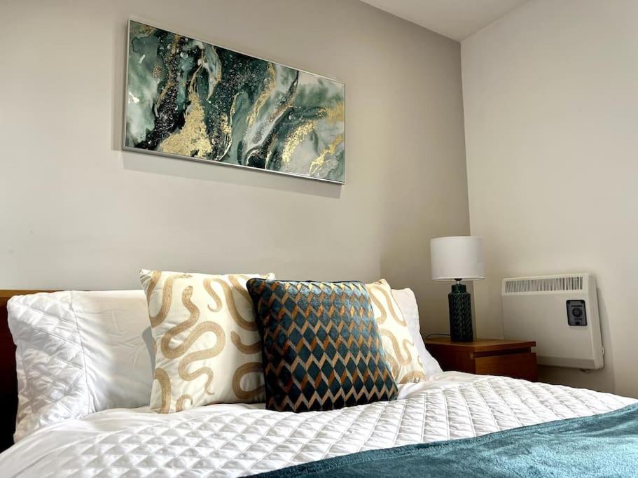 Beachfront Bliss With Spectacular Views Llanelli Ngoại thất bức ảnh
